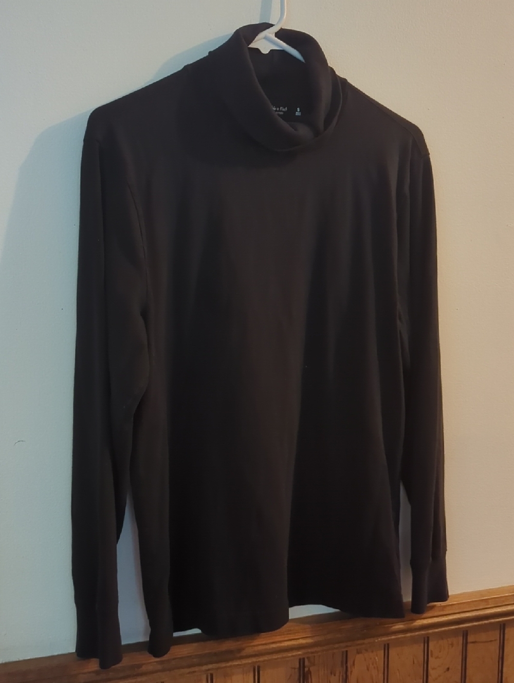 Abercrombie & Fitch  Men's Black Turtleneck -